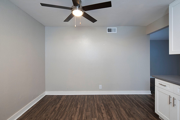 Scripps Landing Skyline 07
