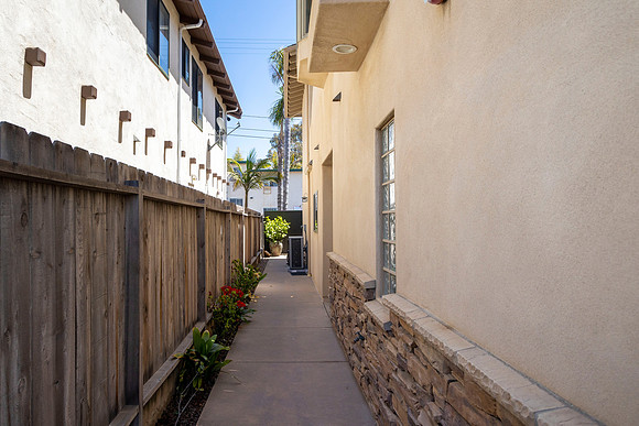 145 Third St 06