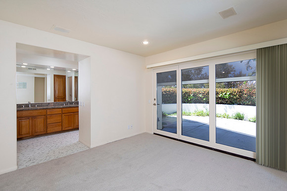 1763 Grand Ave 16