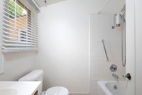 635 Westbourne St 18