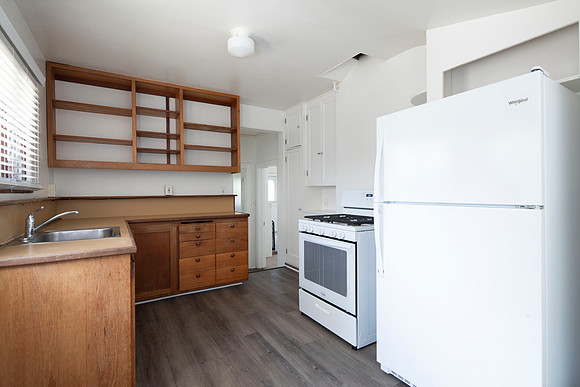 635 Westbourne St 21
