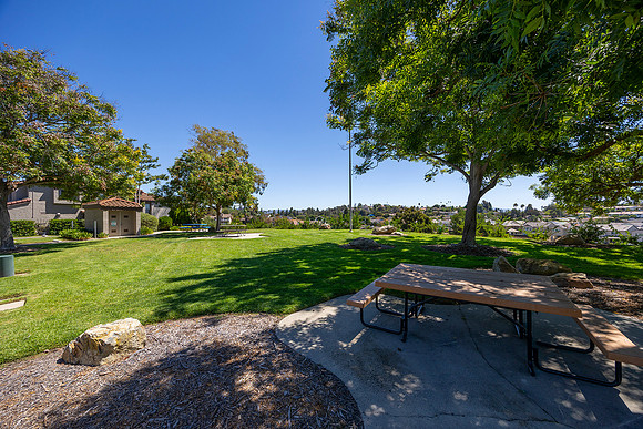 2106 Lark Glen 04