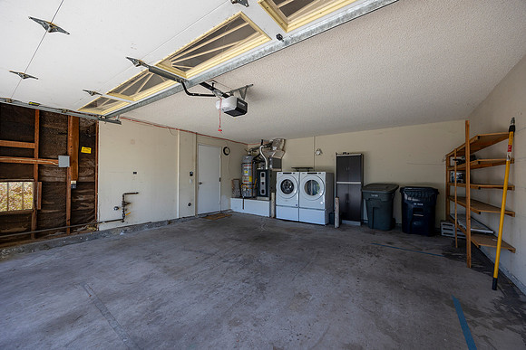 2106 Lark Glen 09