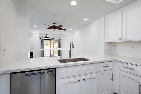2106 Lark Glen 15