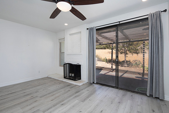 2106 Lark Glen 22