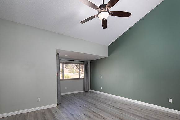 2106 Lark Glen 24