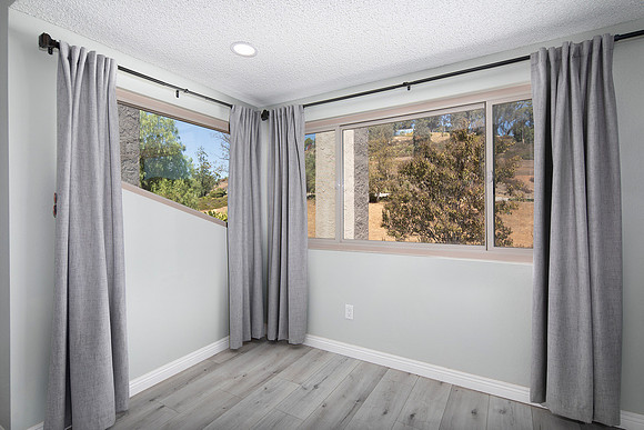 2106 Lark Glen 25