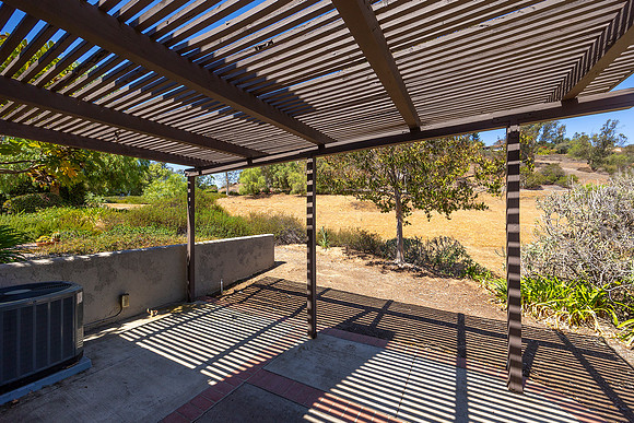2106 Lark Glen 31
