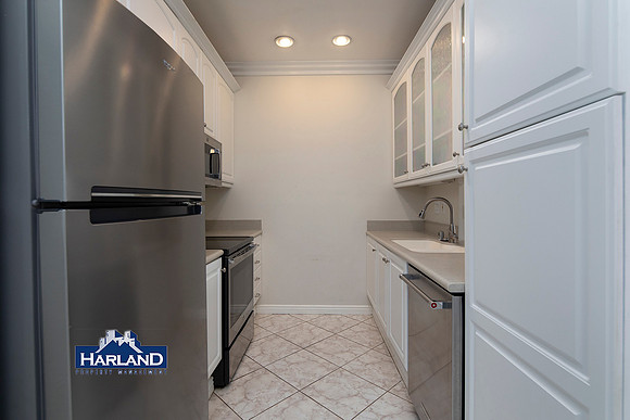 8310 Regents Rd Unit 1F WM 20