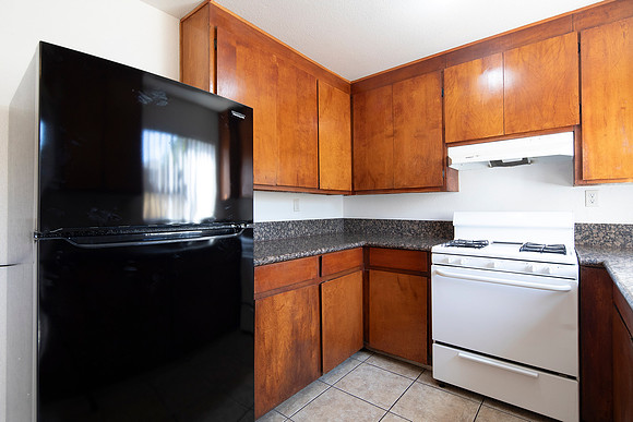 1107 B Ave #06 06