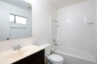 1107 B Ave #06 12