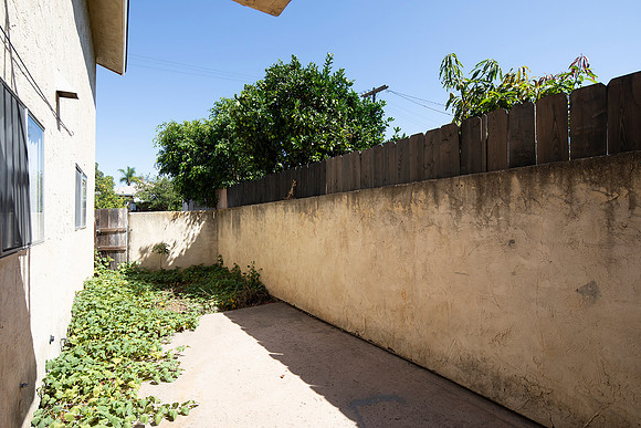 1107 B Ave #06 14
