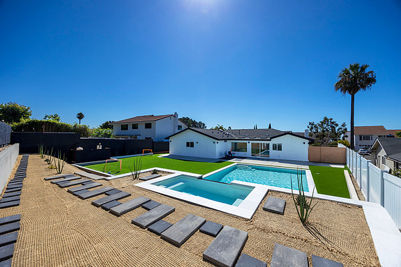 1110 Sea Village Dr 17