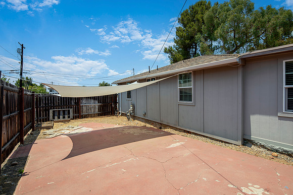 4761 Jessie Ave 09