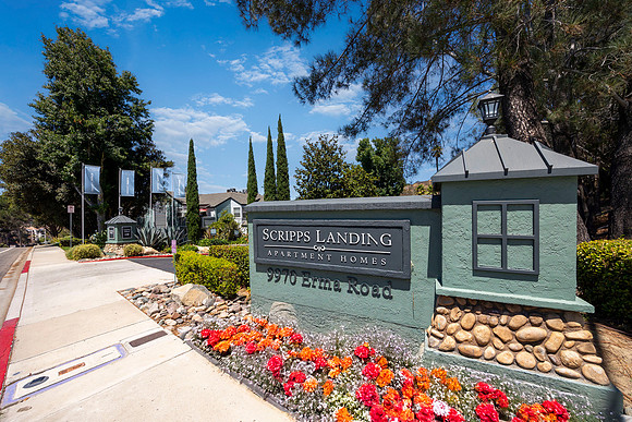 Scripps Landing Entry 01