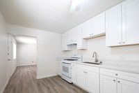 1031 B Ave 06