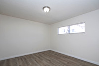 1031 B Ave 08
