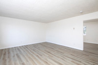 640 E 16th St #20 04