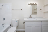 640 E 16th St #20 09