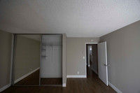 1837 N Vulcan Ave #4 MI Bedroom 1 02