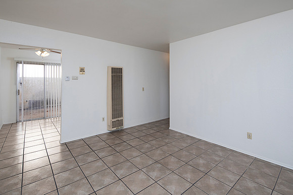 1107 B Ave #02 02