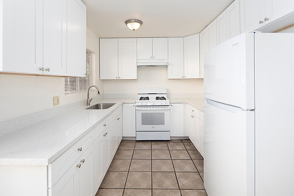 1107 B Ave #02 05