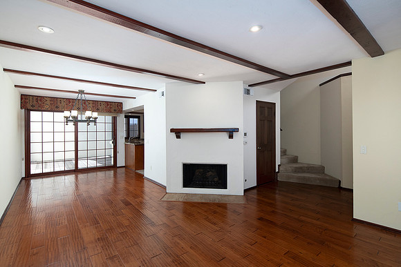 8668 Villa La Jolla #04 05