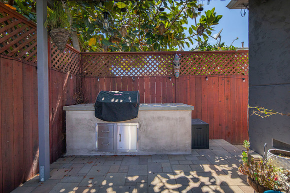 1911 Chalcedony St 29