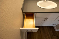 2215 Via Esmarca Unit D MI Bath 07