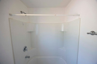 2223 Via Escamara C Mone Out Bath 15