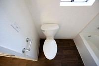 2223 Via Escamara C Mone Out Bath 17