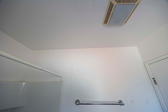 2223 Via Escamara C Mone Out Bath 20