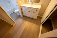 2201 Via Esmarca Unit B Move In Bath 02
