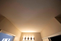 2201 Via Esmarca Unit B Move In Bath 01