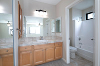 1237 N Vulcan Ave Unit H 11