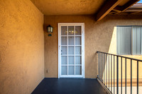 2223 Via Esmarca Unit C
