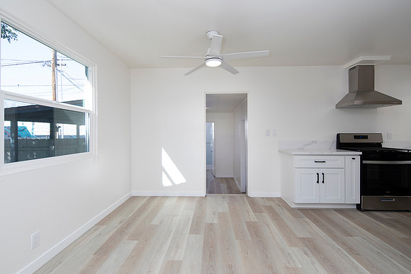 1410 Hornblend St 07
