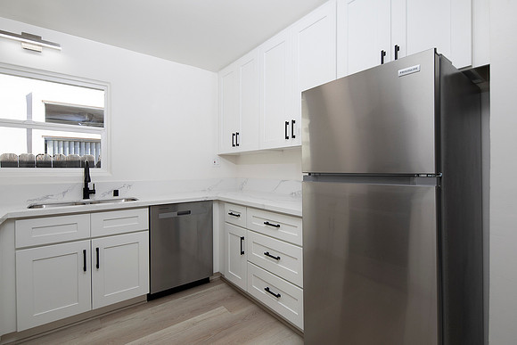 1410 Hornblend St 10