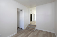 1410 Hornblend St 14