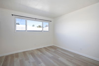 1410 Hornblend St 16