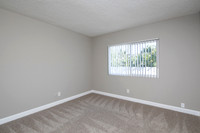 1873 N Vulcan Ave #05 12