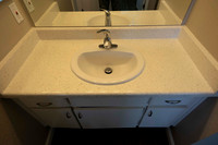 2231 Via Esmarca Unit D Move In Bath 06