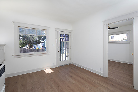 4419 Mississippi St 08
