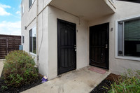 4515 Bancroft St #01