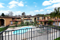 2255 Via Esmarca Unit C 13