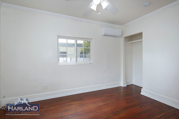 1032 South Evans St 10