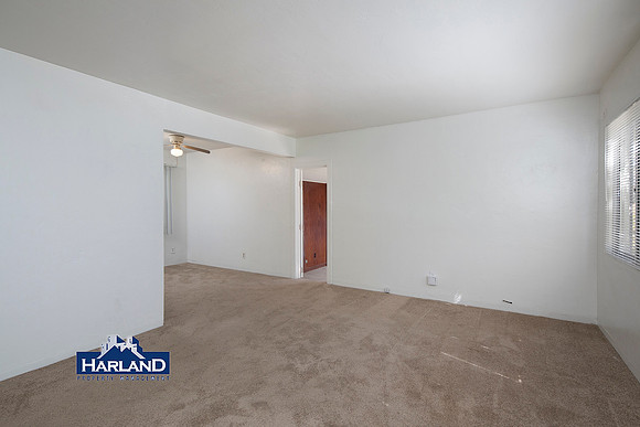 2112 Thomas Ave WM 03