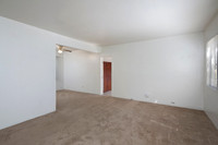 2112 Thomas Ave 03
