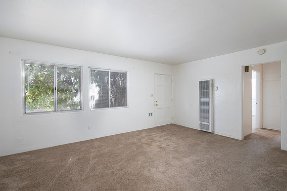 2112 Thomas Ave 05