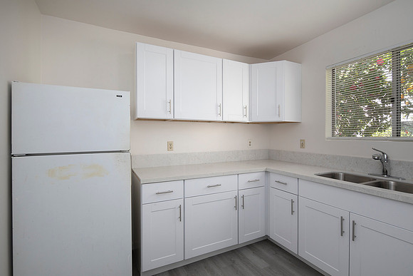 2112 Thomas Ave 07